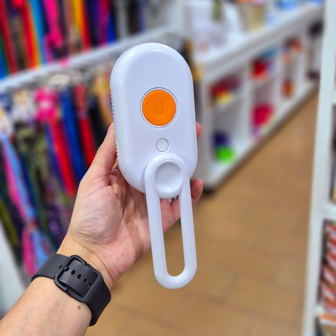 😻 Gatito Relax: Cepillo de Vapor & Masaje Quitapelos 3 en 1 💨💆‍♂️🧶